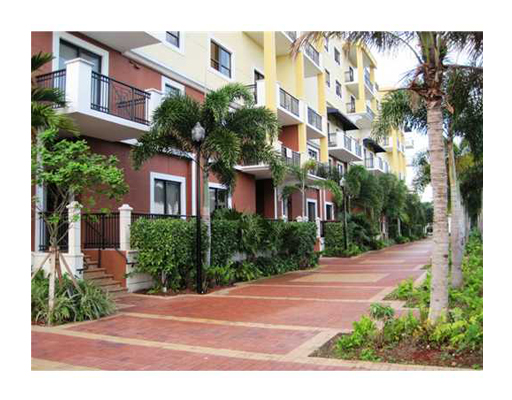 Colonnade Townhouses